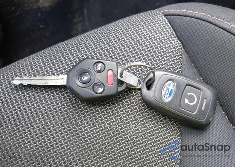 2019 Subaru Crosstrek 2.0I Premium из США, поврежденный, VIN JF2GTADC6KH337567